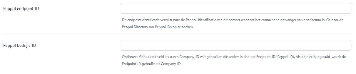 De velden Peppol endpoint-ID en Peppol bedrijfs-ID op het contactformulier van een debiteur. Het veld endpoint-ID toont de voorbeeldwaarde '1234:12334567' met hulptekst die uitlegt dat dit het adres voor routering is. Het veld bedrijfs-ID is leeg, met hulptekst die uitlegt dat dit optioneel is en standaard het endpoint-ID overneemt als er niets is ingevuld.