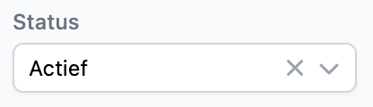 Een Status-selectieveld met de waarde 'Actief' geselecteerd. Rechts in het veld staan een kruisicoon om de waarde te wissen en een pijl om de dropdown te openen.